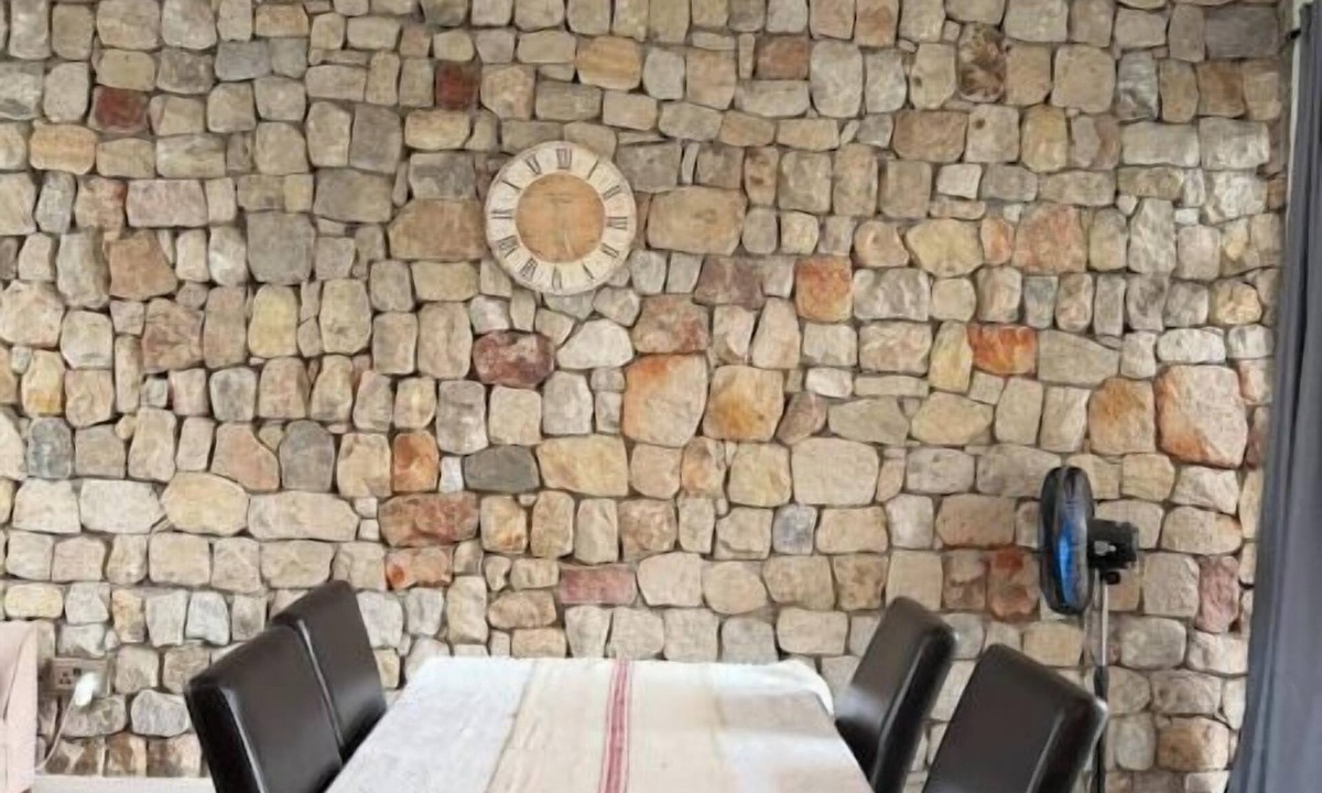Victoria Falls House | Fully furnished three-bedroomed haven moments from breath-taking Victoria Falls