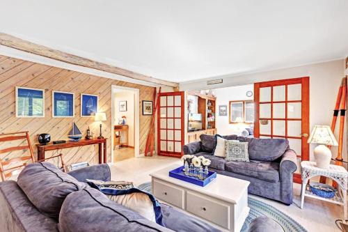 Douglas House | Generations