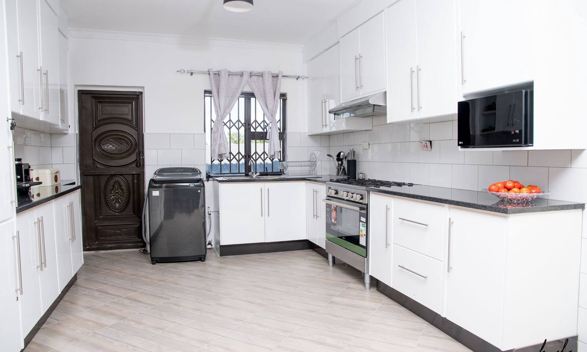 Masvingo Bed & Breakfast | Grey Mansion BnB