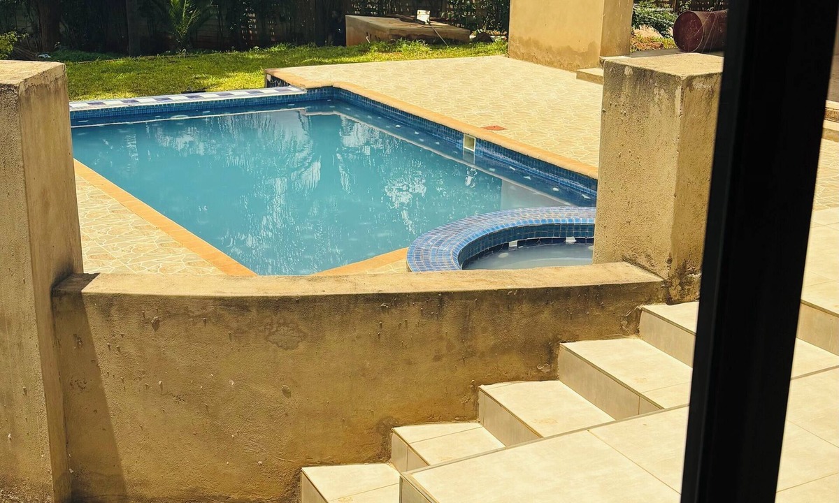Harare East House | Greystone Park luxury home