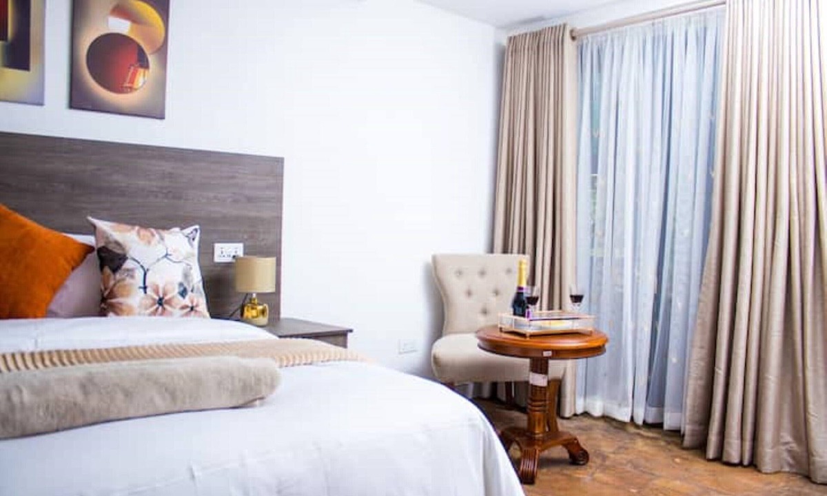 Harare Apartment | Harare Deluxe Studio-Beige Suite