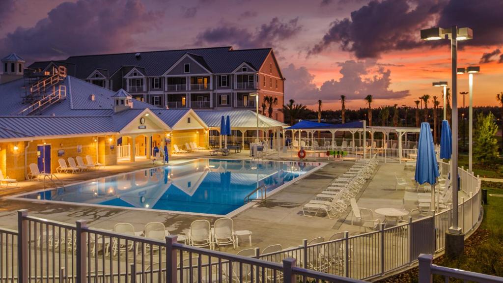 Davenport Resort | Holiday Inn Club Vacations - Orlando Breeze Resort