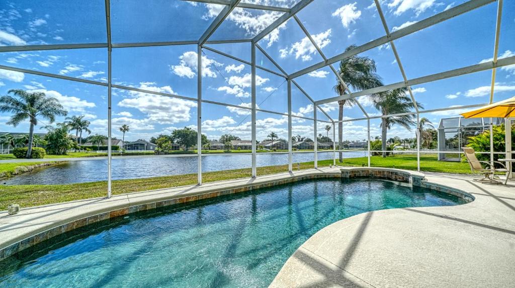 Sabal Harbour Apartment | Huge Pool, Near Beaches, IMG, UTC, Great Clubhouse