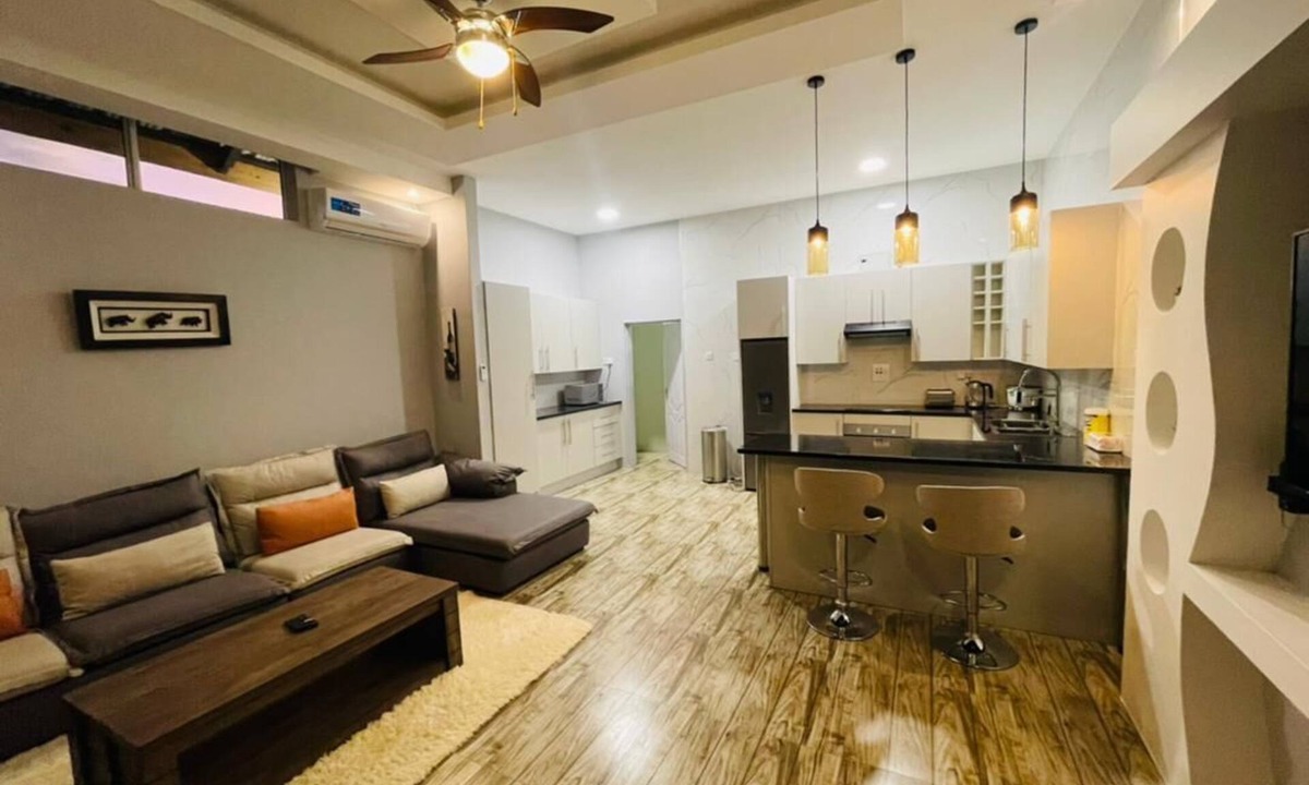 Lusaka Apartment | Ibex Meanwood suite