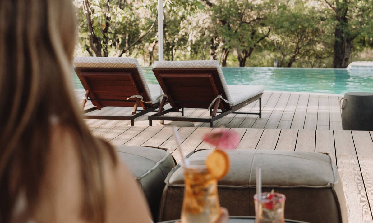 Victoria Falls Hotel | Insika Lodge
