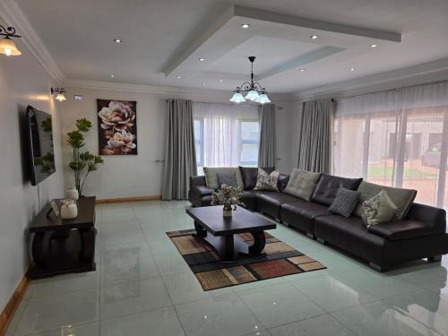 Harare House | Ivory & Mane Estate - Jacaranda