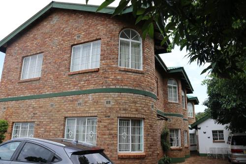 Victoria Falls House | Joyful Vista Guest Lodge