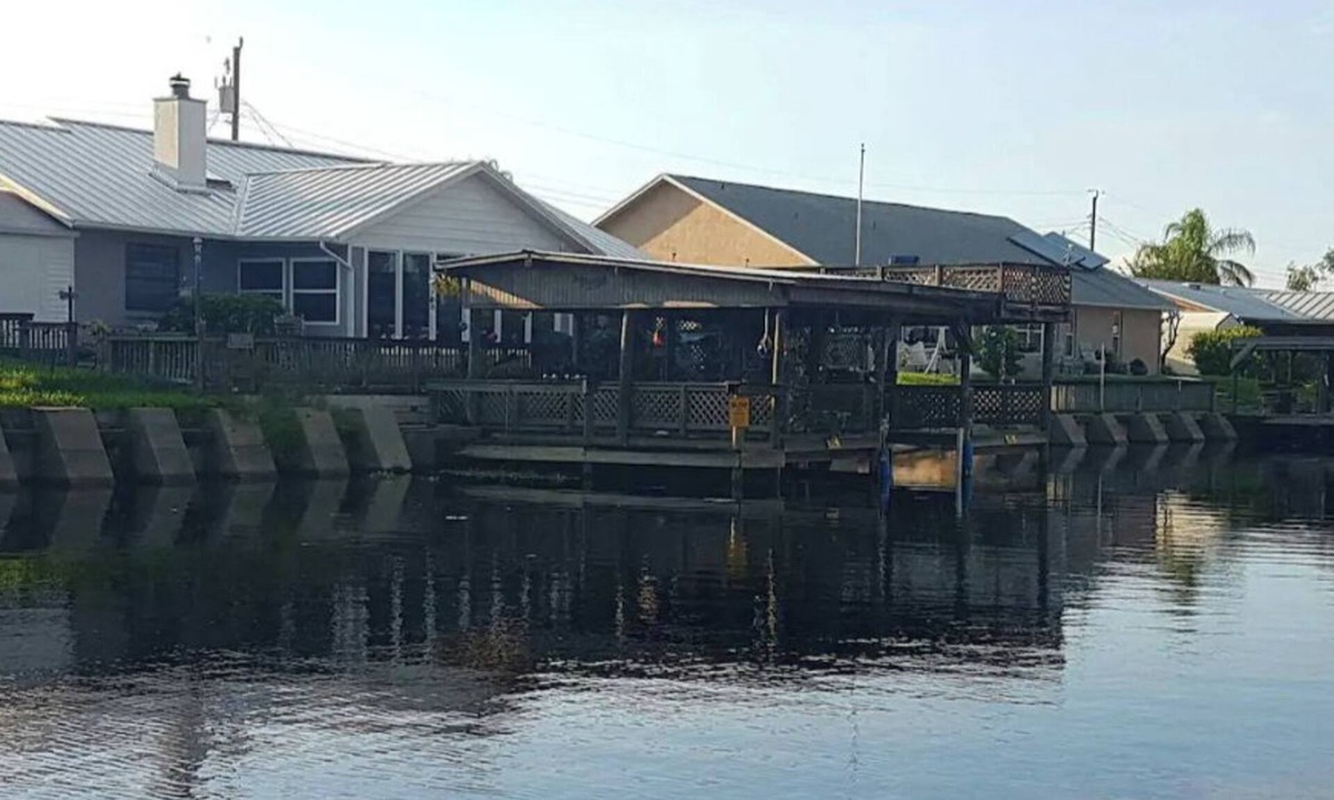 Poinsett Shores House | Lakefront/scenic views/boating/Wildlife/Gators/fishing fun!