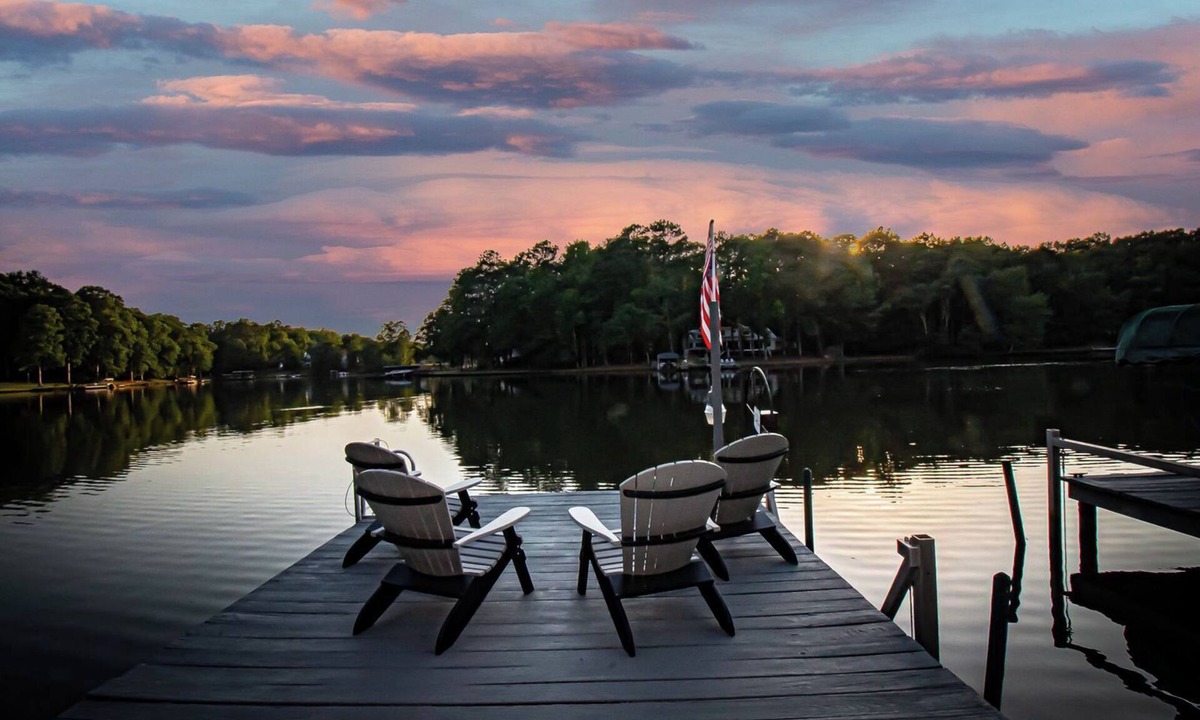 Lake Oconee House | Lakeside Escape on Lake Oconee | Private Dock | Kayaks | Renovated Home