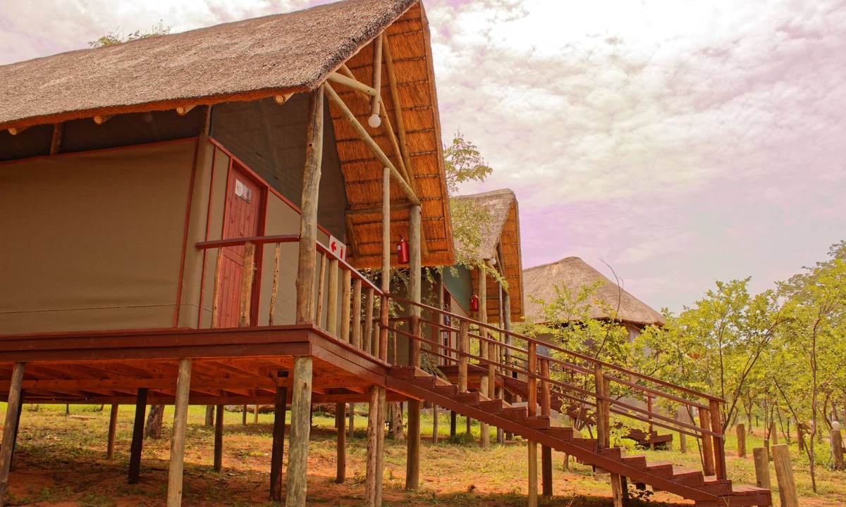 Kasane Cabin | Lion Roars Lodge
