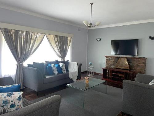 Harare Apartment | Lovely 3 bed in Mount Pleasant - 2153