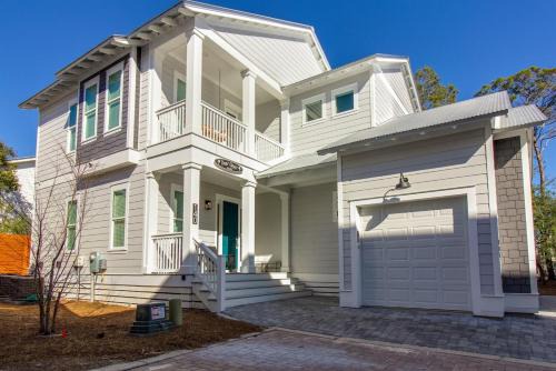 Grayton Beach House | LUXE Doin' Grayt Easy Beach Access 4 Bikes Pool Pets Sleeps 12