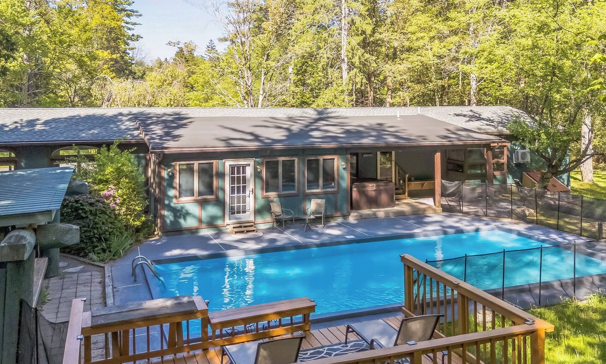 Pocono Lake House | Luxurious Ranch in a secluded area, Private Heated Pool, Hot Tub, Fire pit