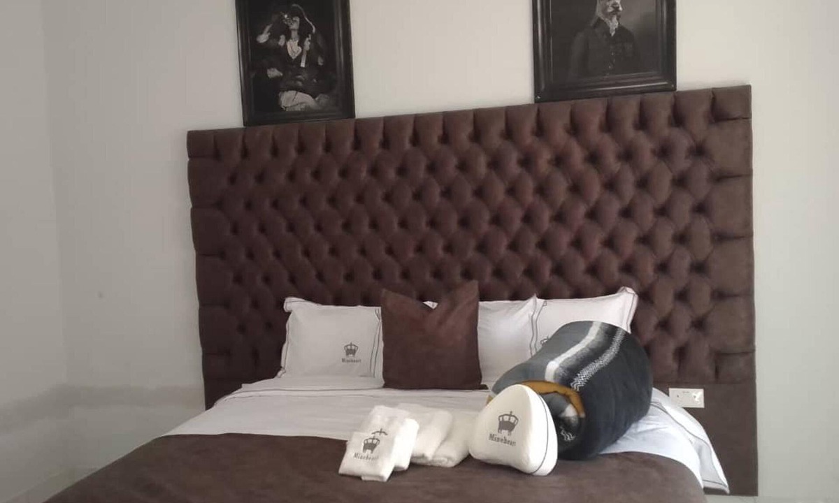 Masvingo Apartment | Luxury 3 Bedroom Self Catering Apartment- Masvingo