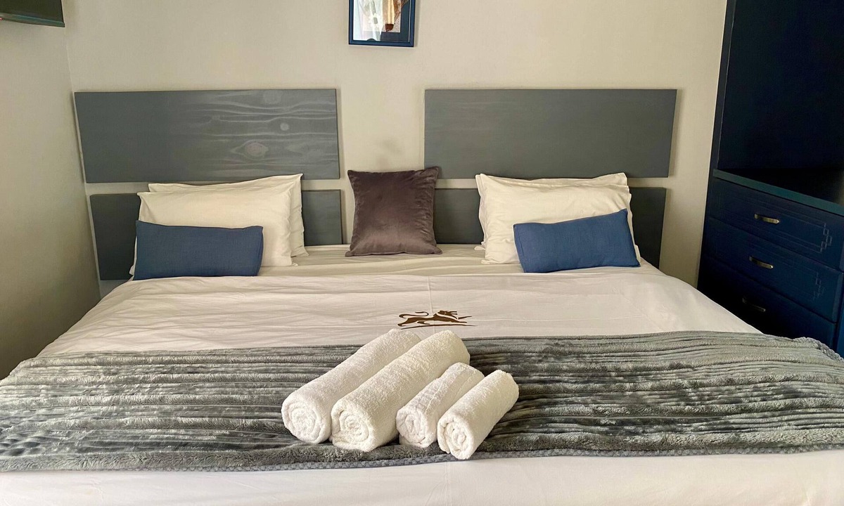 Harare Apartment | Modern studio apartment in a central New Chadcombe - 2318