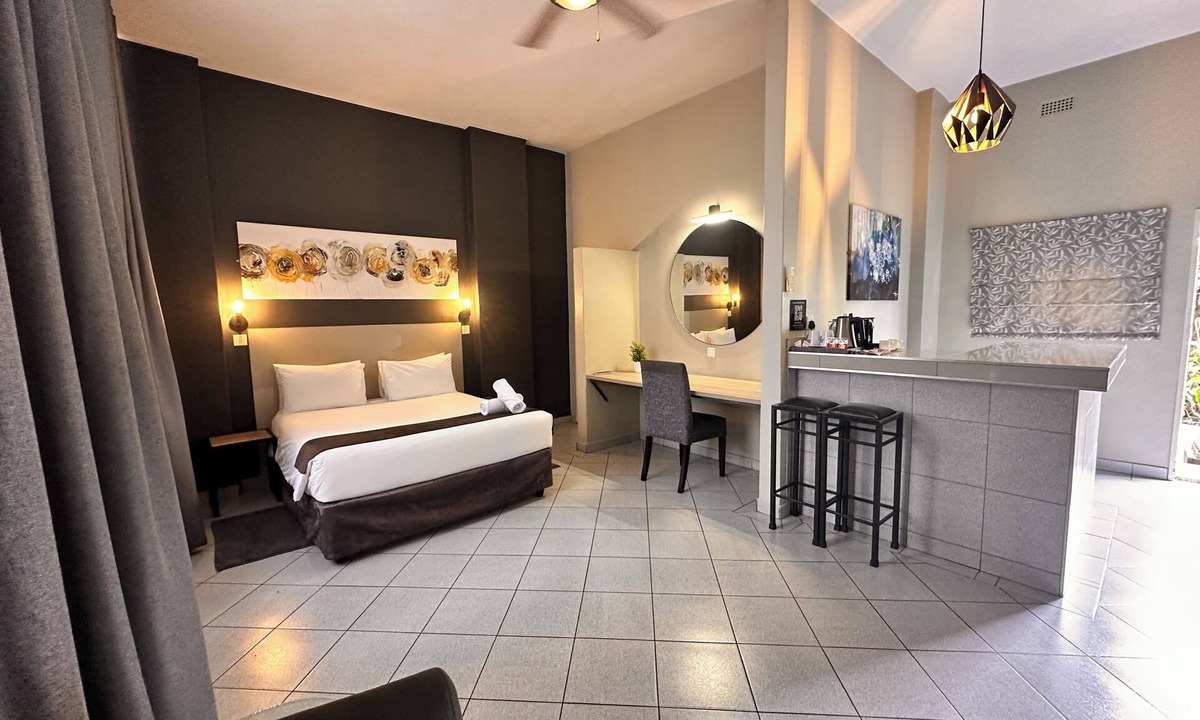 Harare Hotel | N1 Hotel Samora Machel Harare