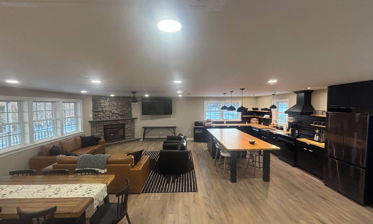 Kingsley House | New Listing! Ski Haus at Phillips Farm