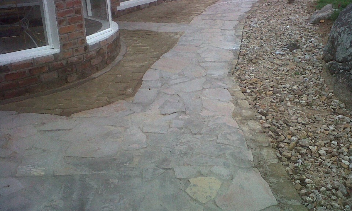 Ruwa Hotel | Nora Valley Lodge