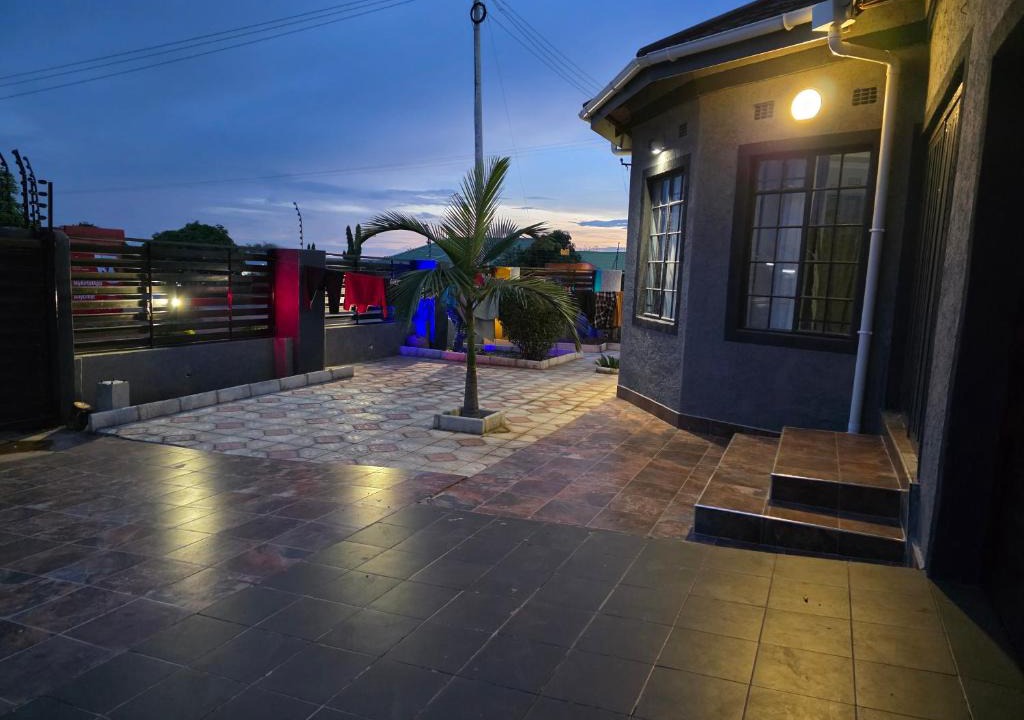 Livingstone Apartment | Ocean Breeze Inn