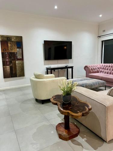 Victoria Falls Apartment | Orange Wellness Club