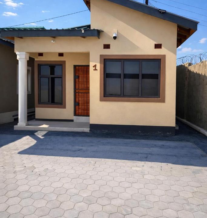 Lusaka Apartment | Peaceful Home Self-catering Solar Backed Apartment