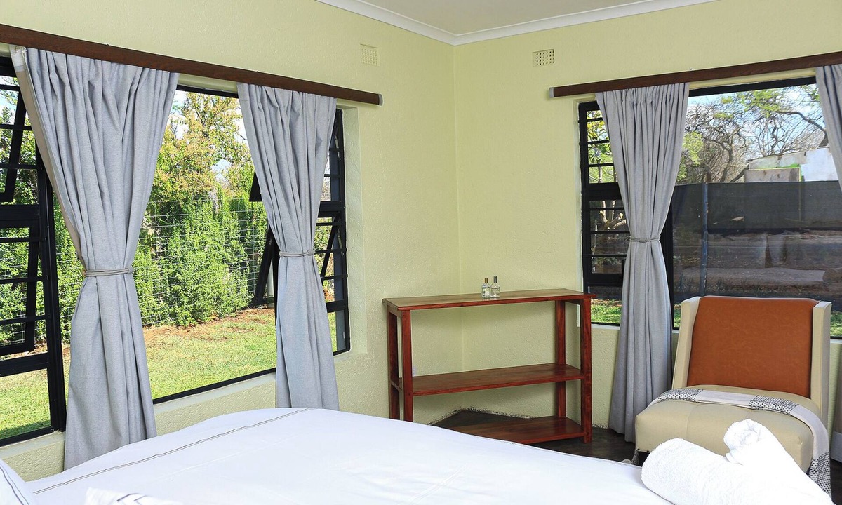 Bulawayo House | Perfect 2 Bedroom Farmhouse Close to Bulawayo CBD