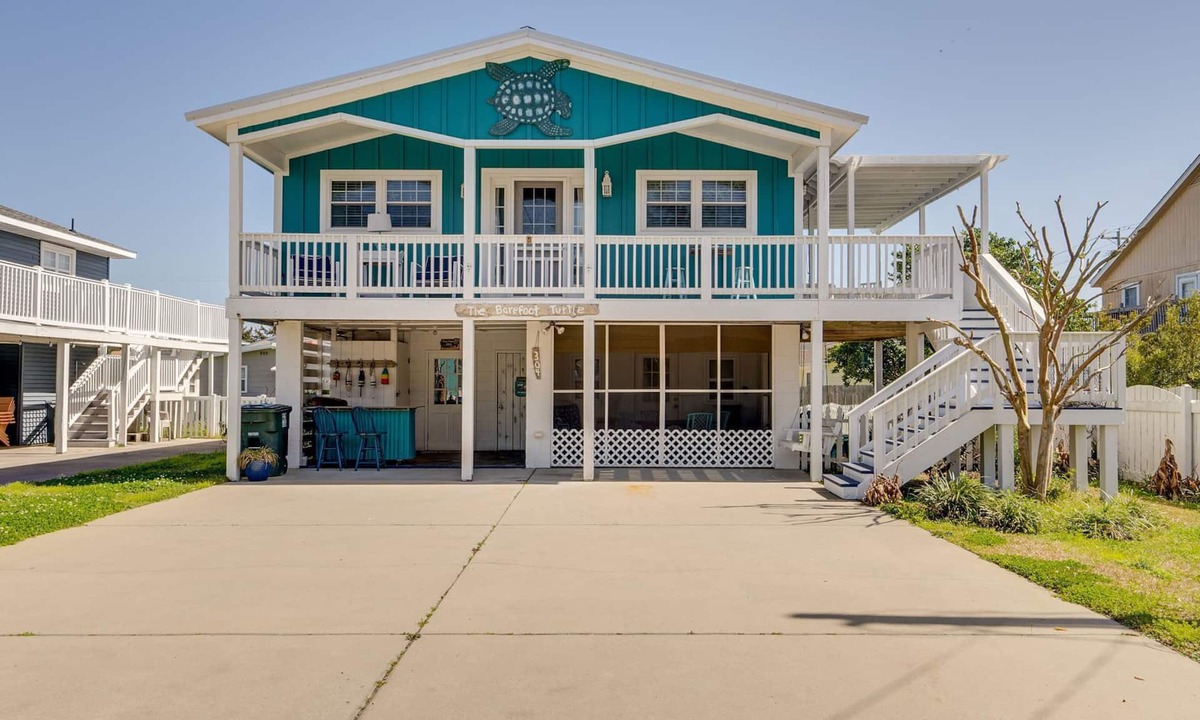 Cherry Grove Beach House | Pet Friendly Beach House, Short Walk To Beach + Free Attraction Tickets!