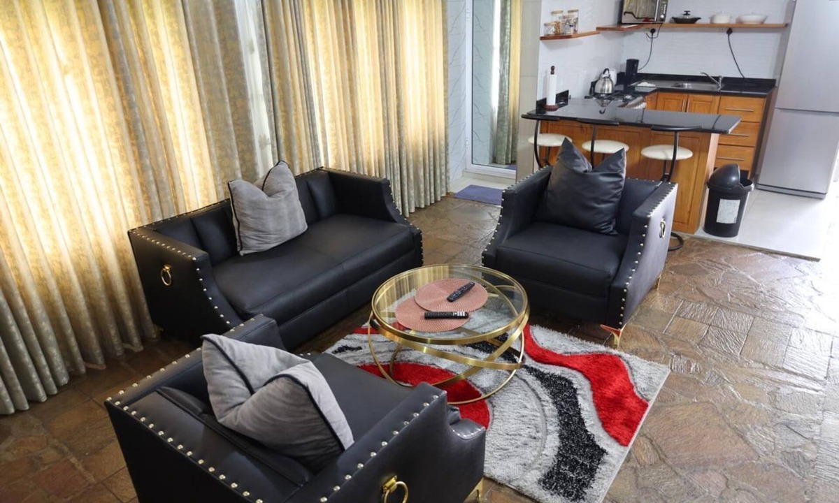 Harare East House | Philadelphia Executive Suite