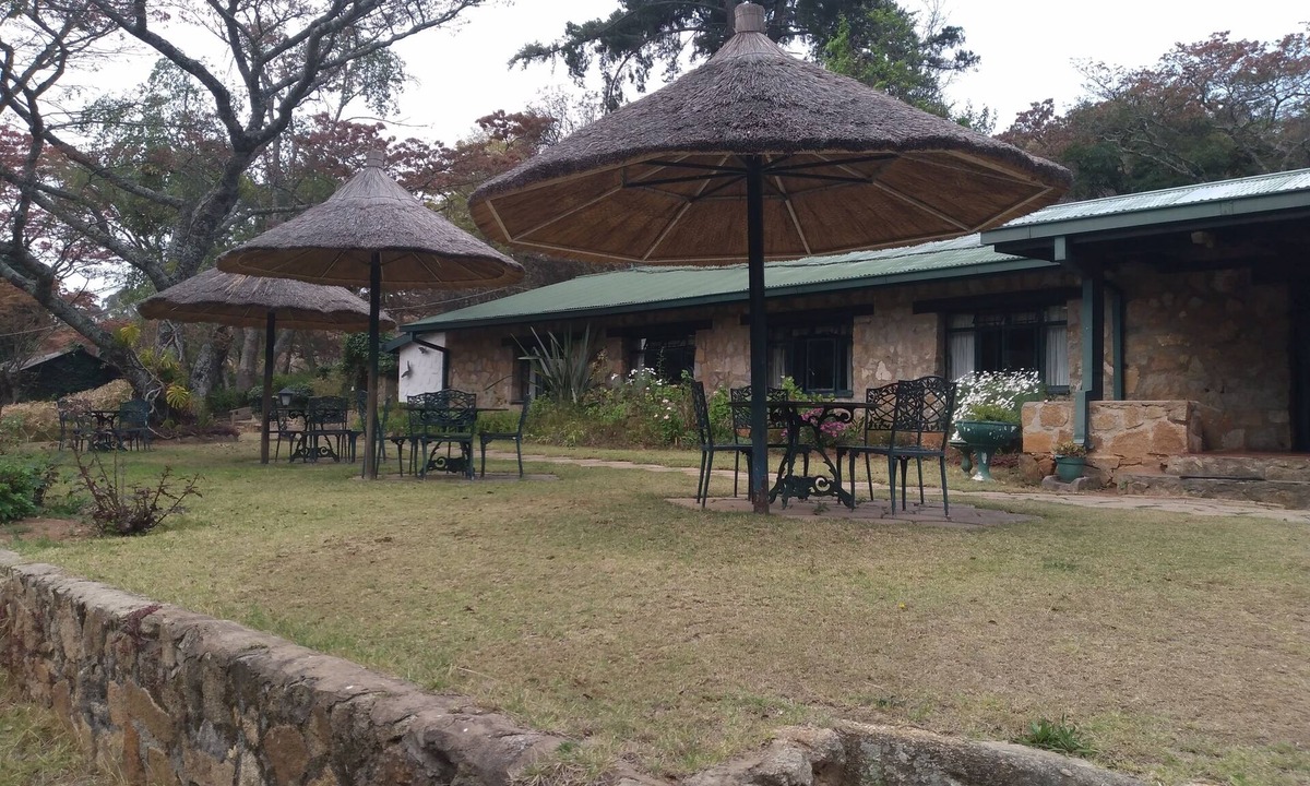 Juliasdale Hotel | Pine Tree Inn
