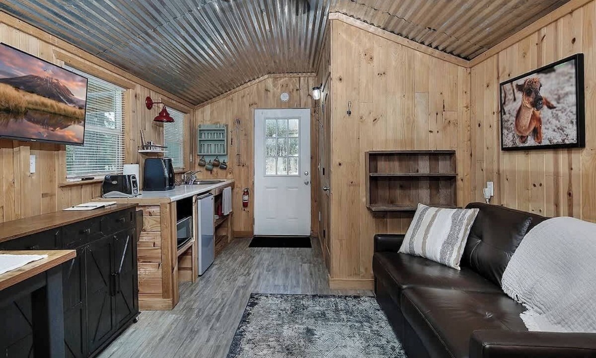 Centerville Apartment | Pixie's Porch Tiny Home