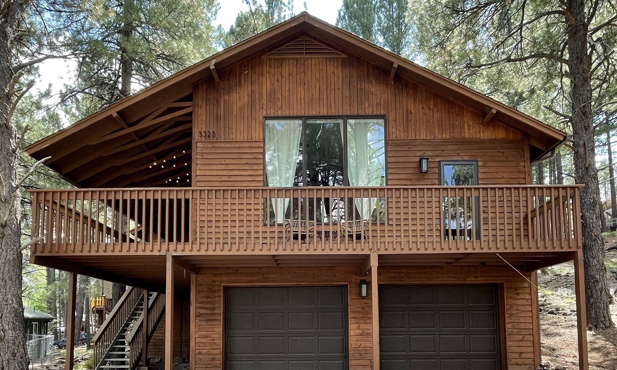 Kachina Village Cabin | Ponderosa Moon ~ Spacious w/Game room & EV charger