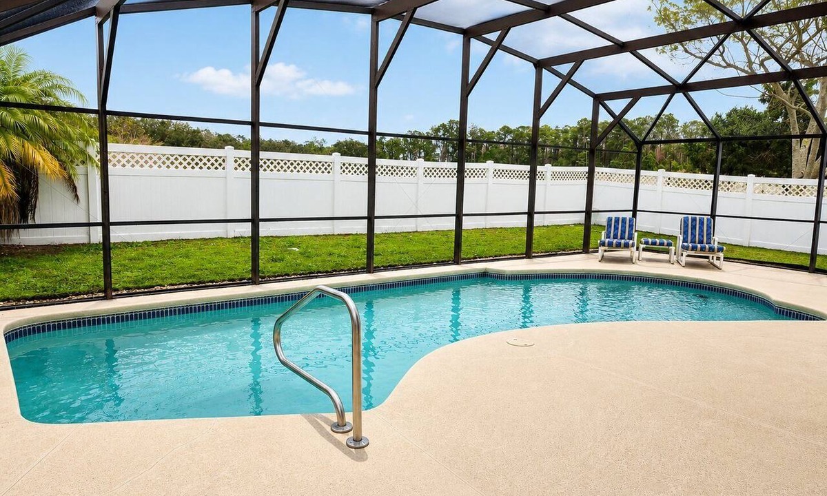 Indian Wells House | Premium Pool Villa Centrally Located near Disney