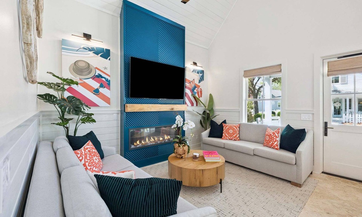 WaterSound Beach House | 🏖️ Private Beach Access | Fire Pit | Golf Cart | Bikes | Dog Park | Putting Park