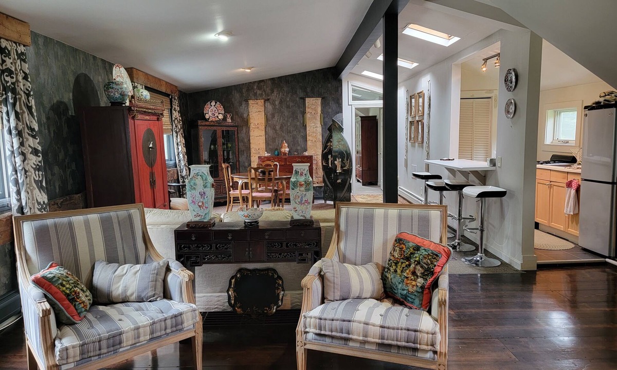Chelsea Apartment | Private Loft Apartment @ Hubble Shire Farm