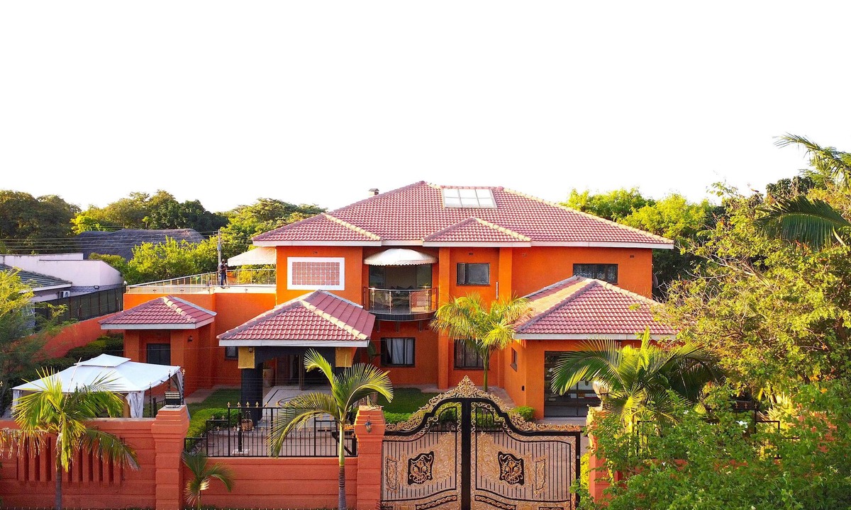 Victoria Falls Villa | Regina Francesca Villa. Entire
