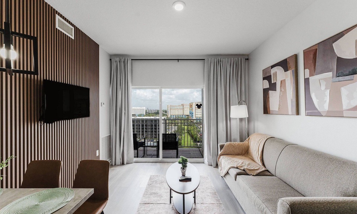 Florida Center Villa | Resort Suite on International Drive