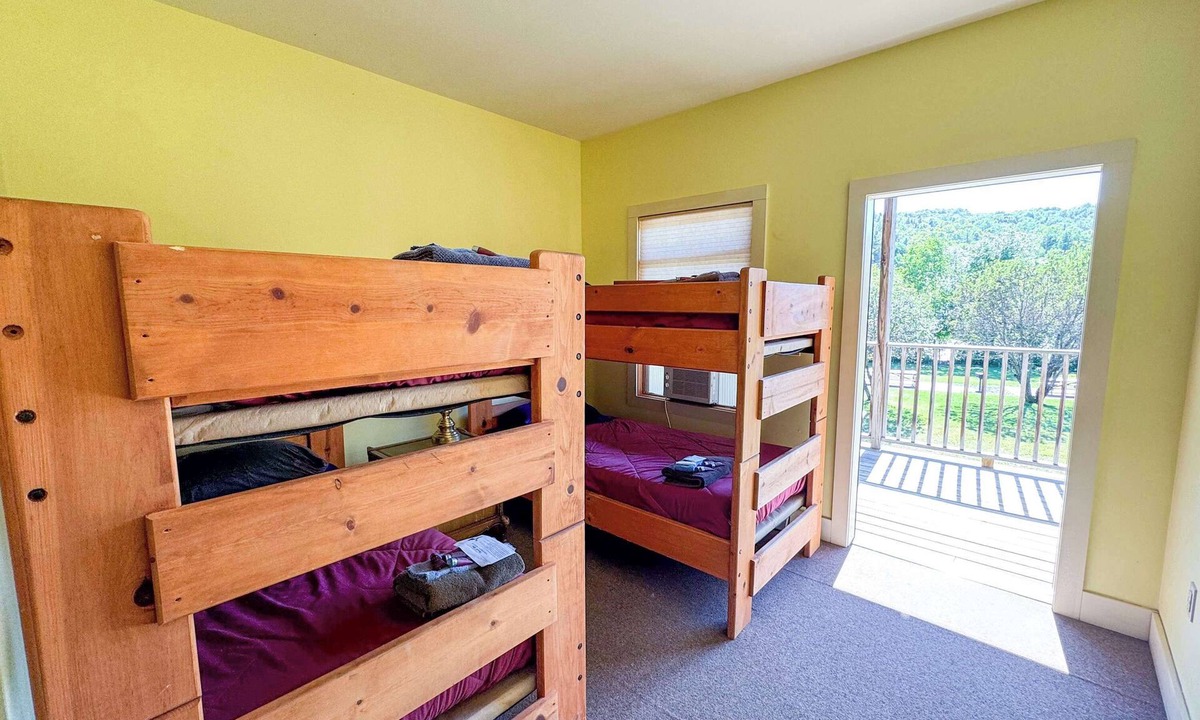 The Forks Cabin | Riverfront Double Bunk Room in West Forks