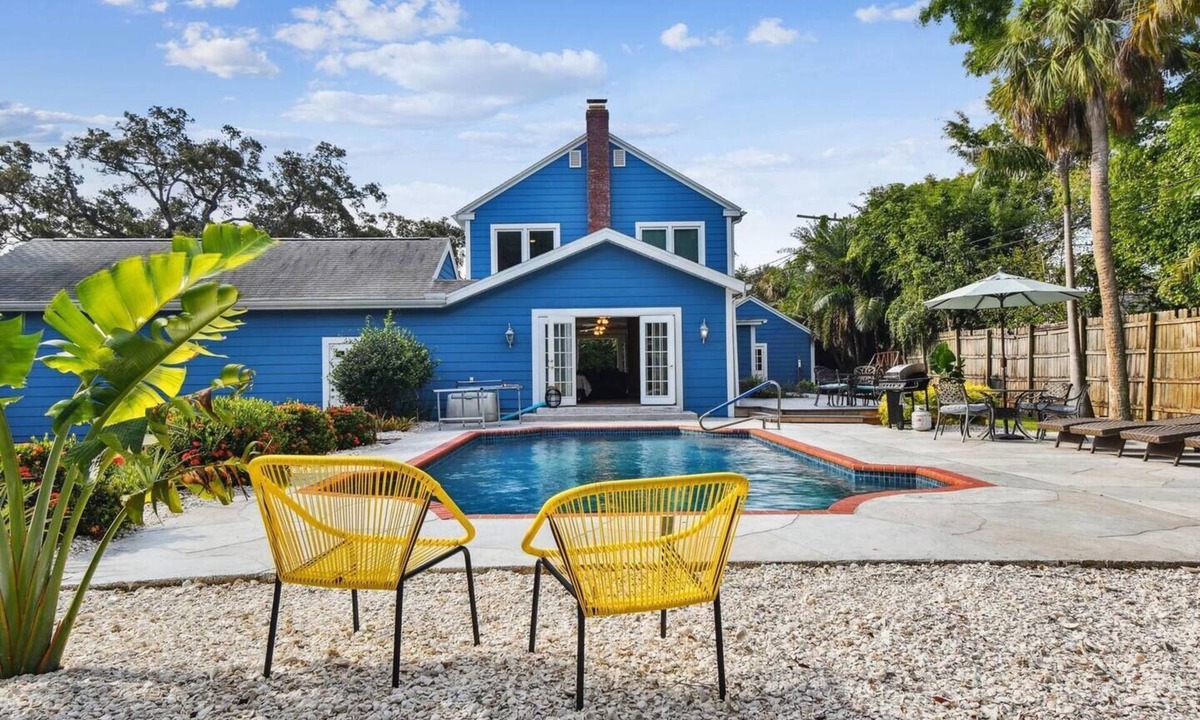 River District House | Riverside Court - Recenelty Uprgaded Pool Home by The Bay & Key Collection