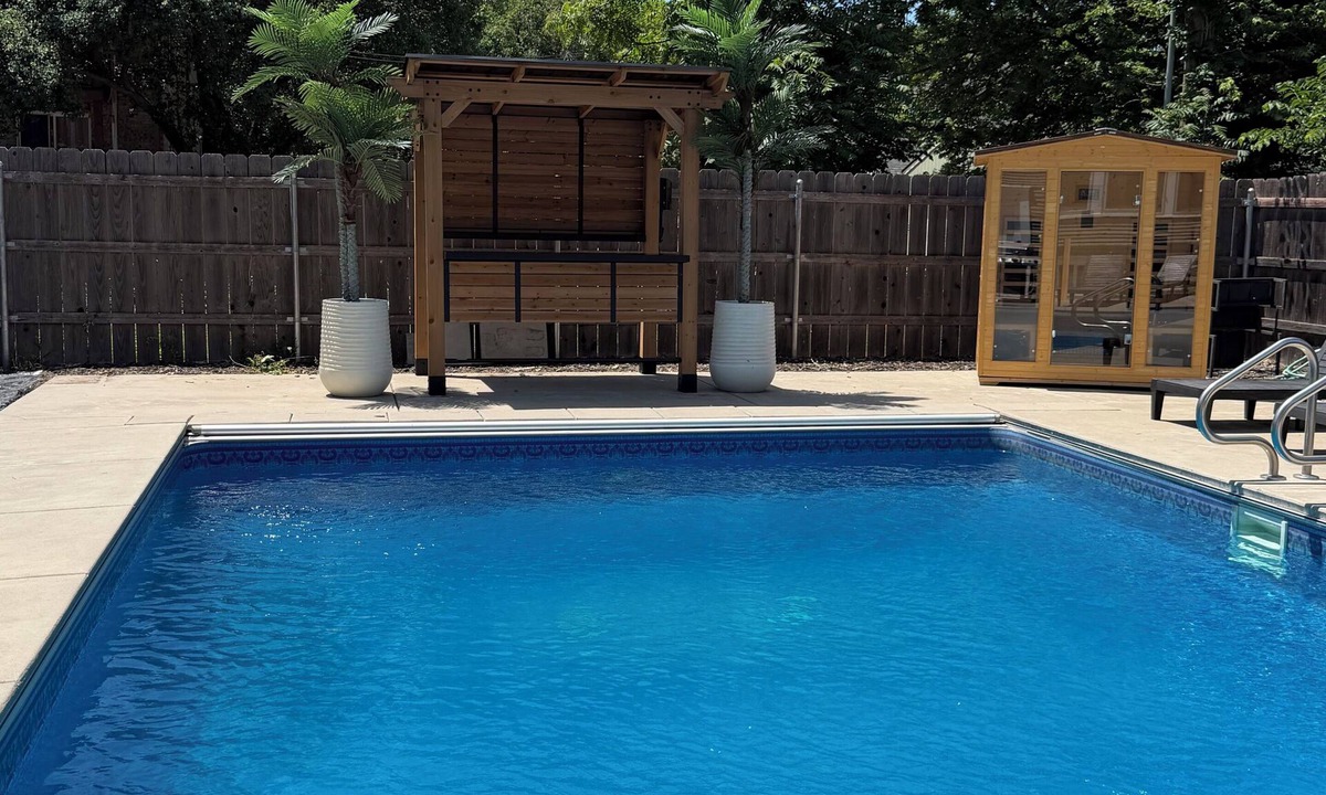 Wichita House | Rocking Riverside - Heated and Cooled Pool! Pool-side Bar! Hot Tub! Sauna! Pool Table! - 5 K