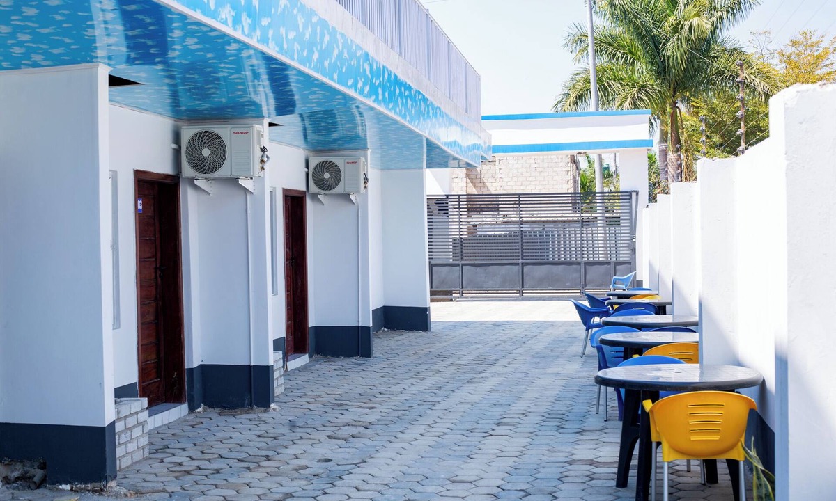 Lusaka Cabin | salama blue lodge