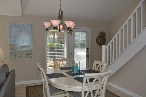 Miramar Beach Apartment | Sea Cabin 7A