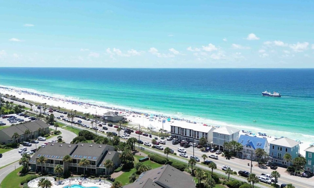 Miramar Beach House | Seaside Bliss | 5-Min to Beach, Dining & Shops 🌴🏖️