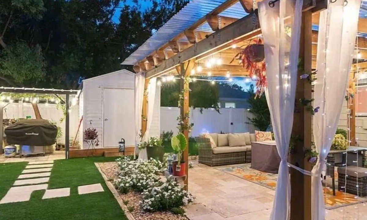 Alta Vista House | Secret Garden ~Downtown, Beaches, Pinecraft, Airports Low cleaning fee~ Sleeps 3