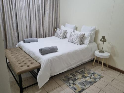 Bulawayo Apartment | Serene Apartment at Arlington with power backup