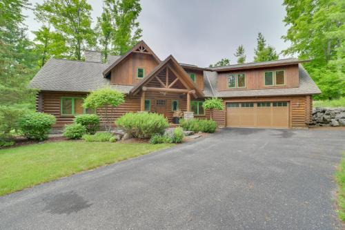 Harbor Springs House | Ski-In, Ski-Out Group Getaway in Harbor Springs!