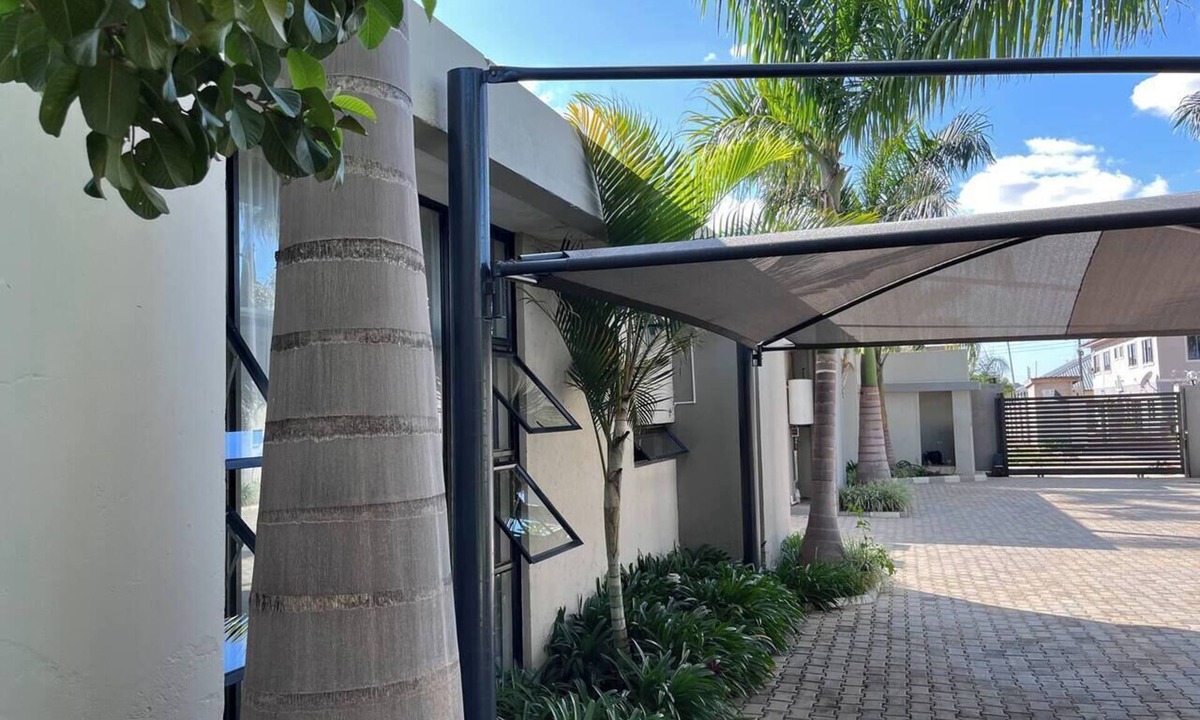 Lusaka Central Apartment | Smart 2BR w/Starlink, Alexa & Solar | Salama Park