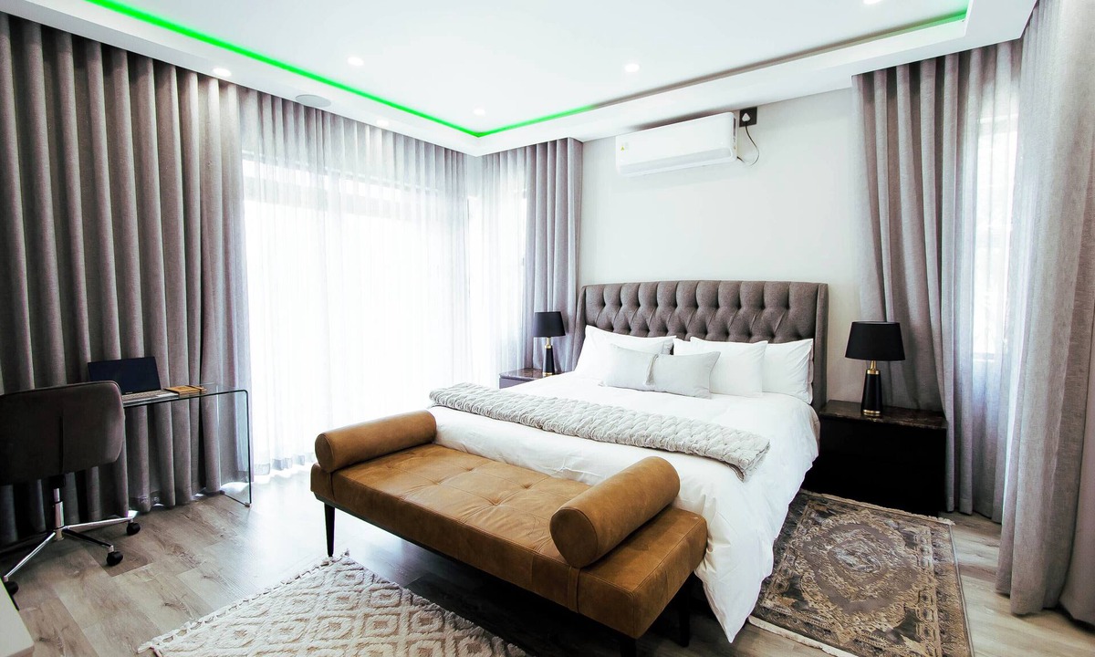 Harare East Villa | Spacious 4-bedroom villa with WiFi and AC in fantastic Harare