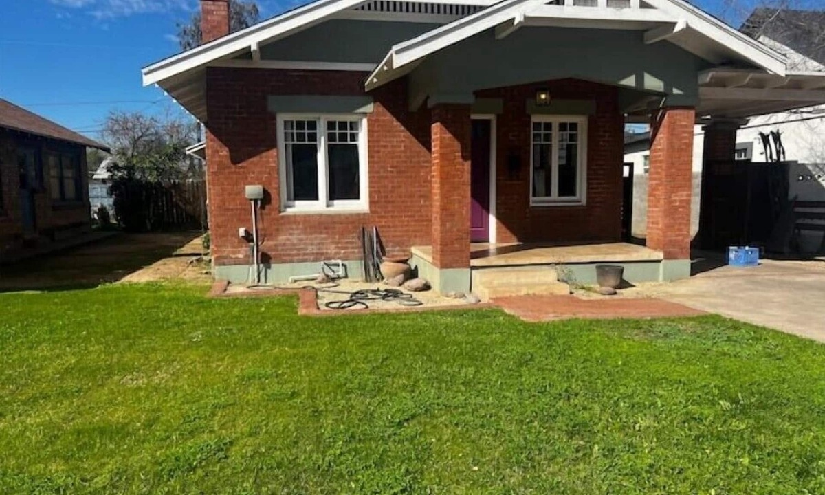 Coronado House | Spacious & Inviting Bungalow near Downtown