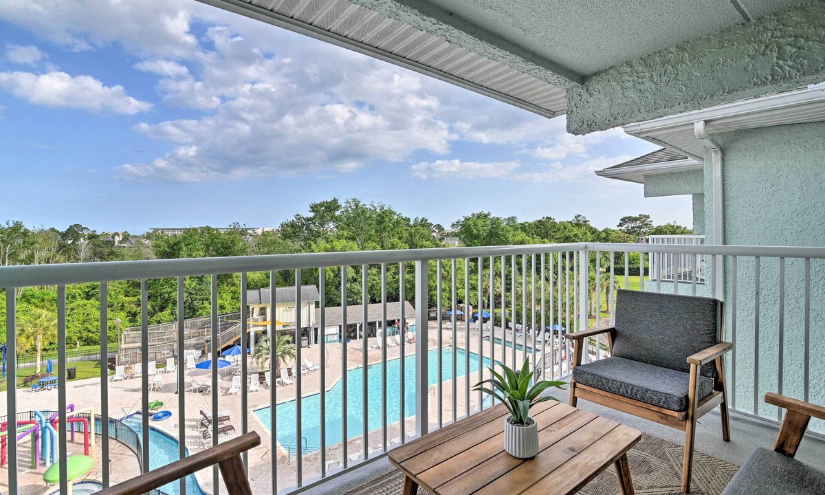 North Litchfield Beach Condo | Summerhouse Villas Condo with Resort Amenities!