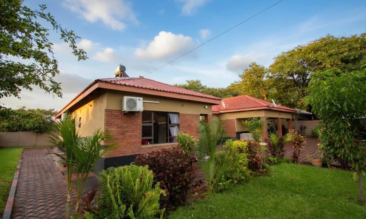 Victoria Falls Cottage | Sweet Haven Holiday Lodge